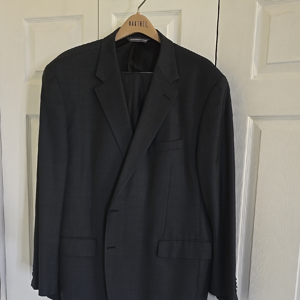 Men's Gray Suit